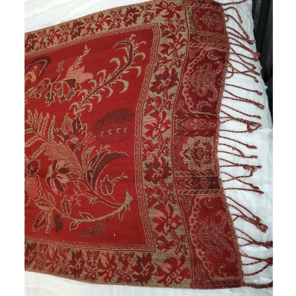 Long red scarf